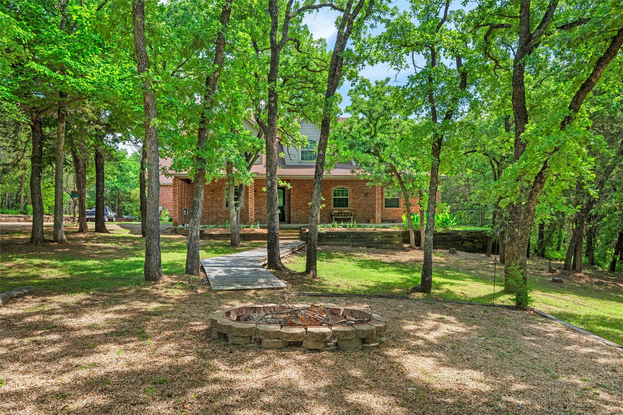 8000 Walnut Drive