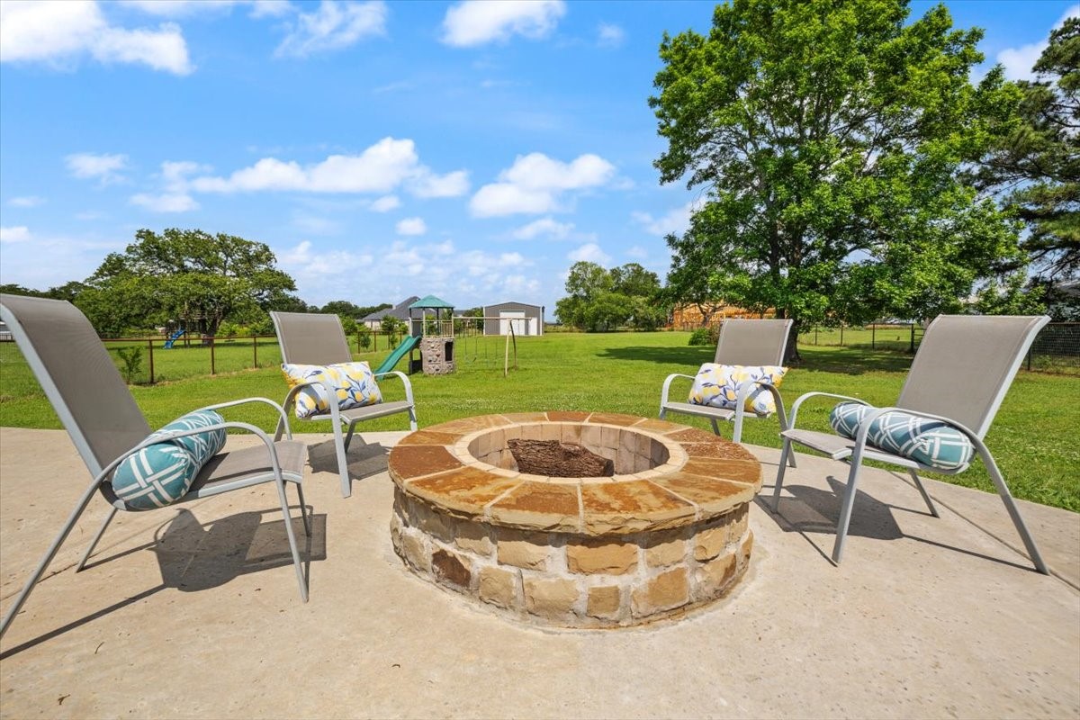 7773 Berry Road