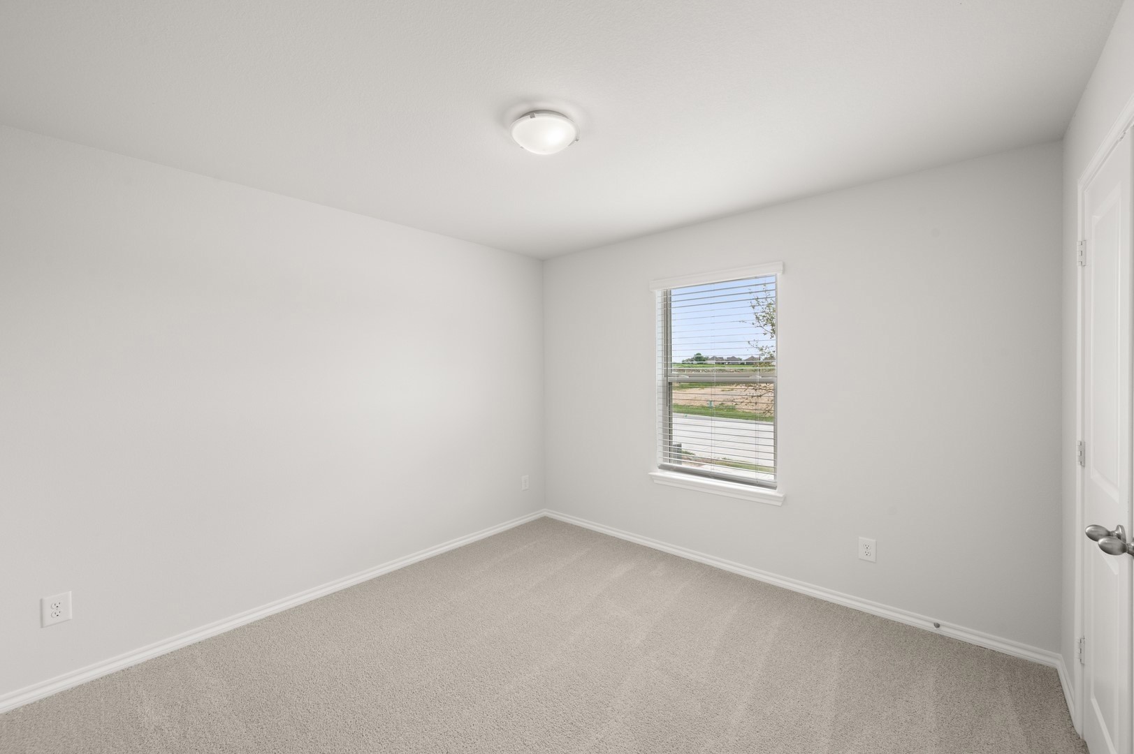 2817 Hay Lane