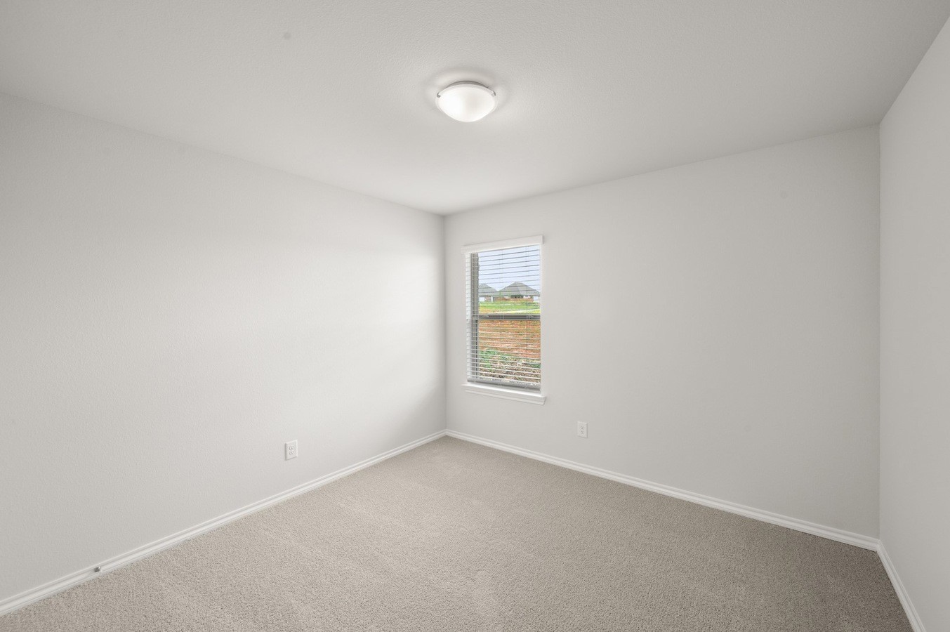 2817 Hay Lane