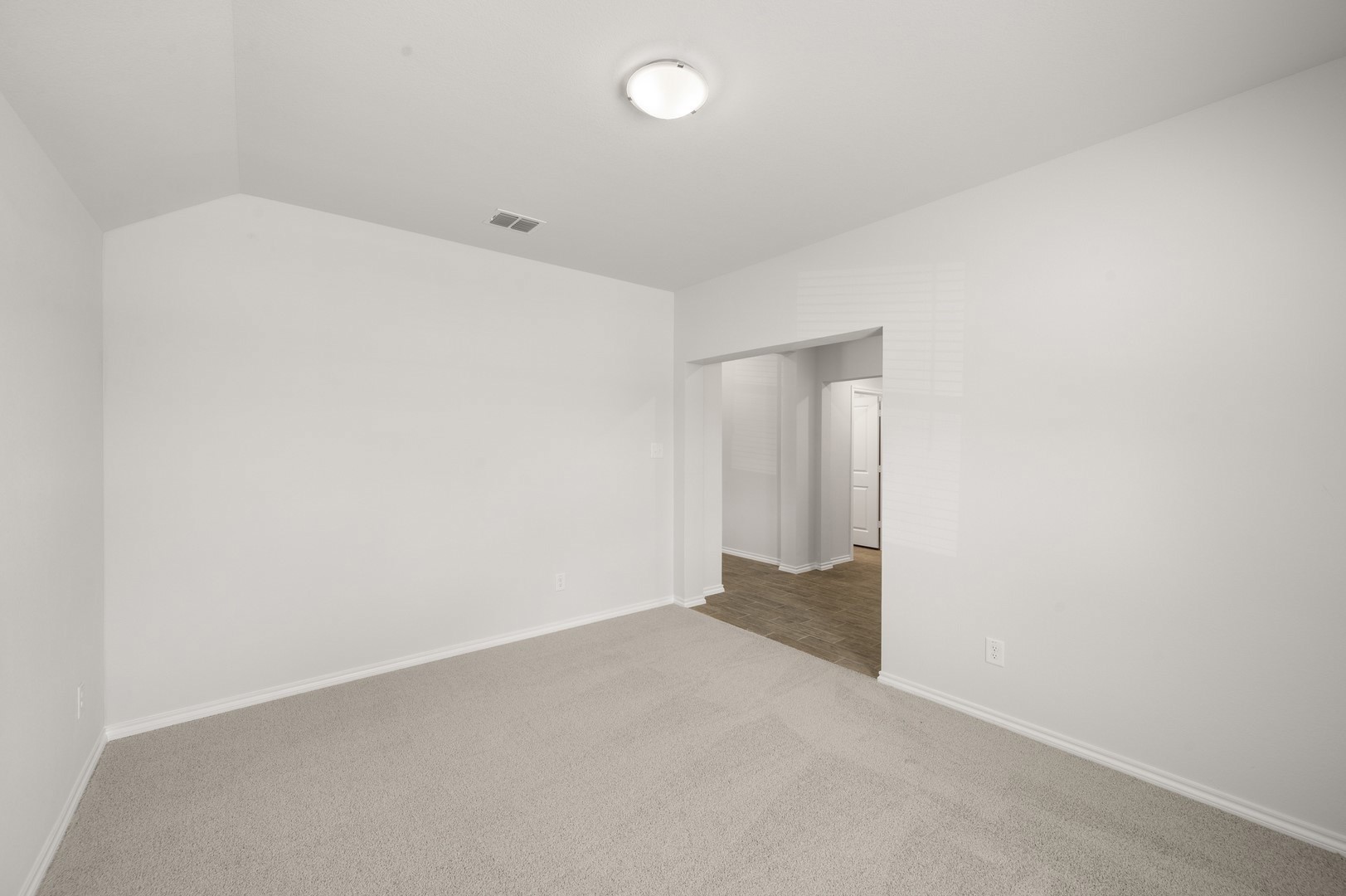 2817 Hay Lane