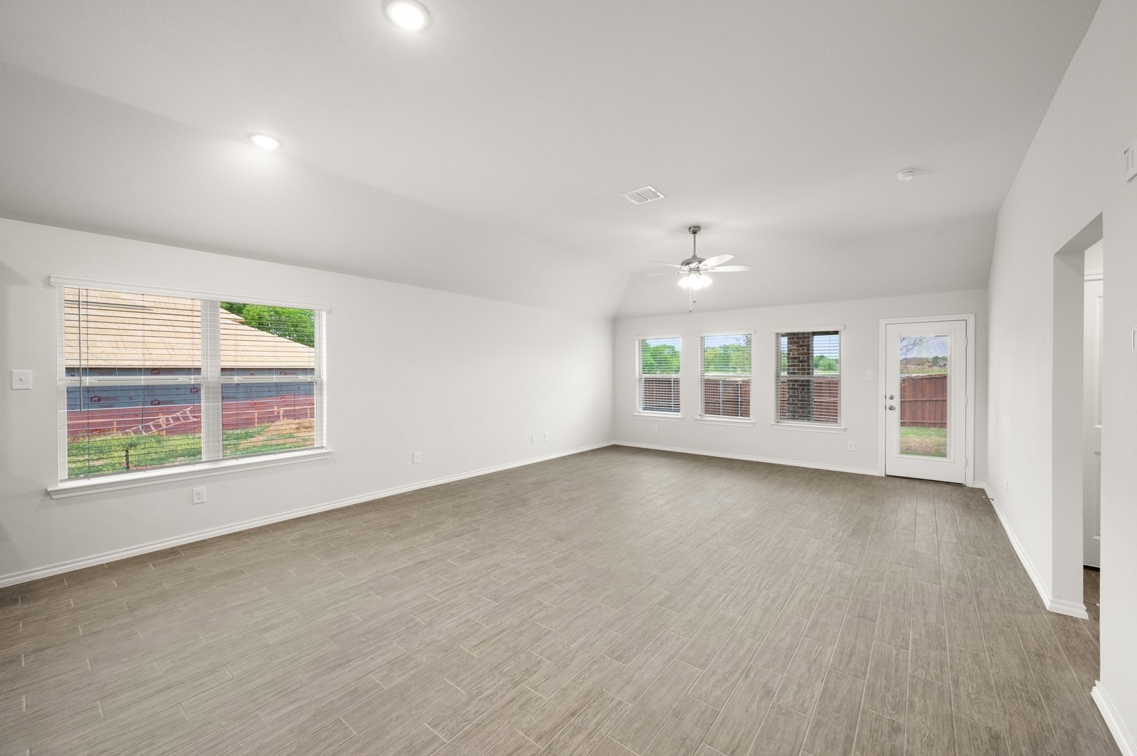 2817 Hay Lane