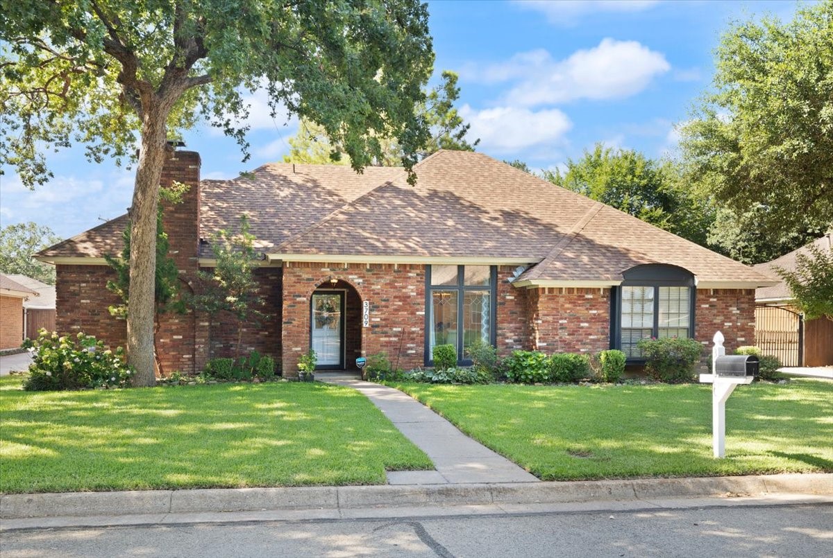 3709 Danbury Drive