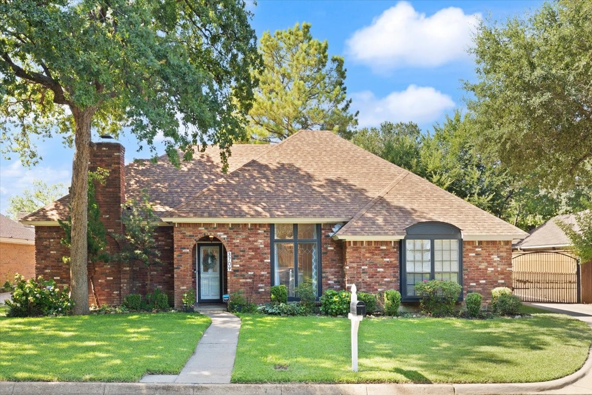 3709 Danbury Drive