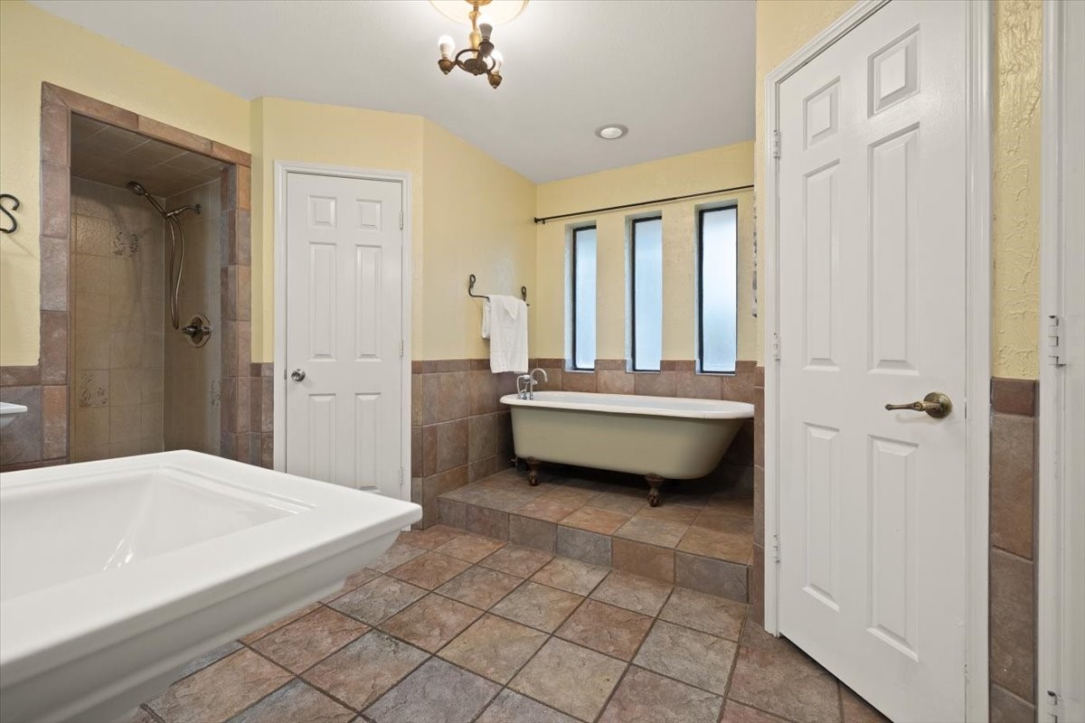 107 Buffalo Creek Circle