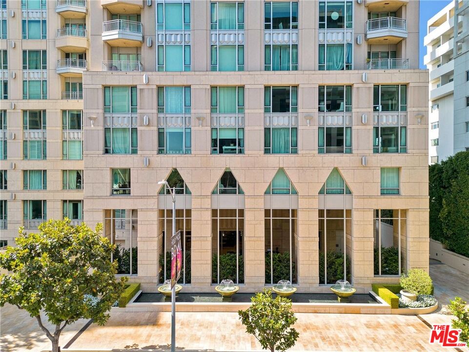 10727 Wilshire Blvd Unit: 301