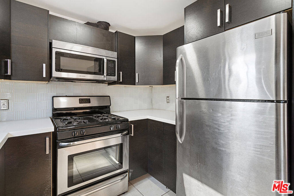 1628 N Formosa Avenue A