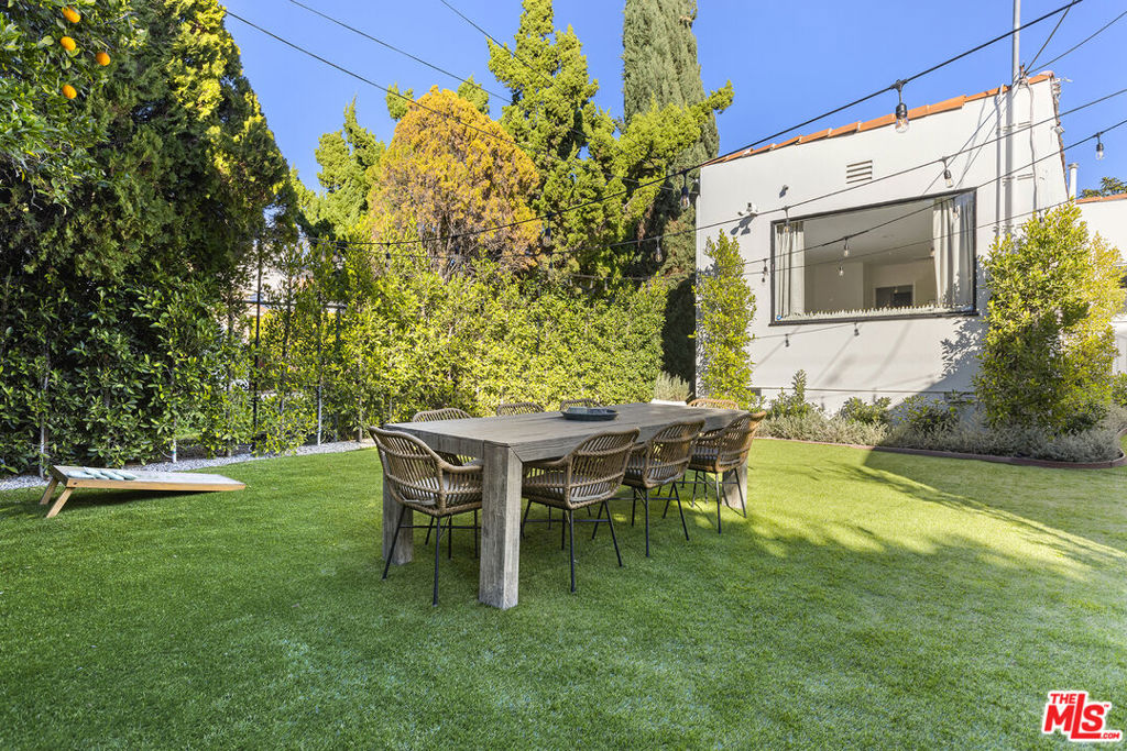 409 N Kilkea Drive