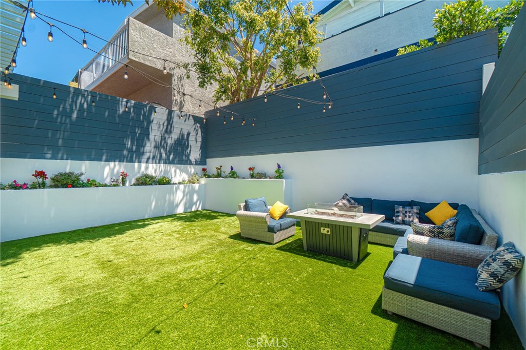 1742 Dixon Street