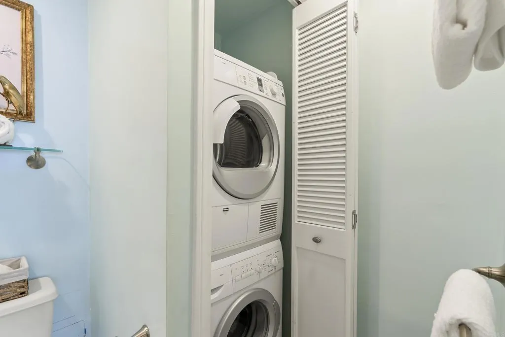 939 Coast Boulevard Unit 4c