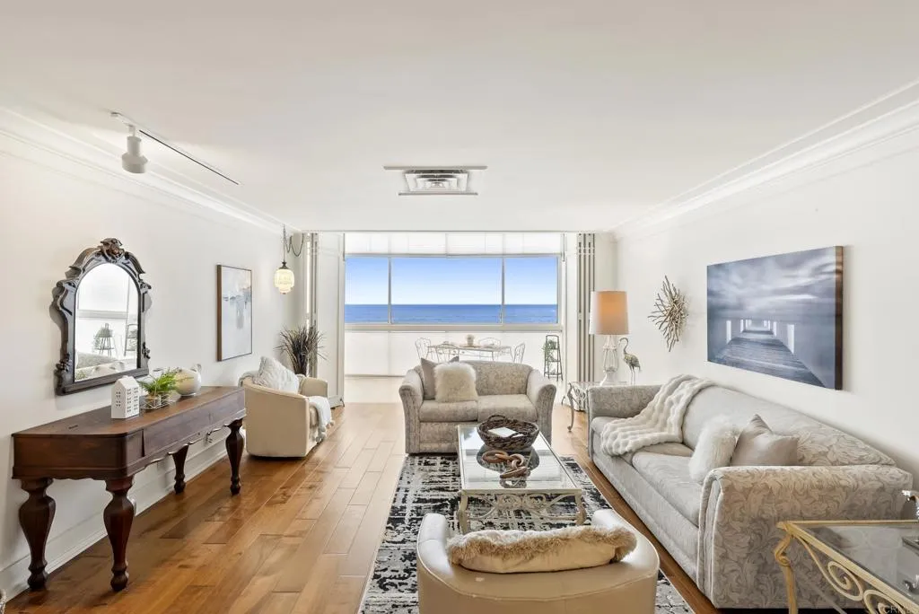 939 Coast Boulevard Unit 4c