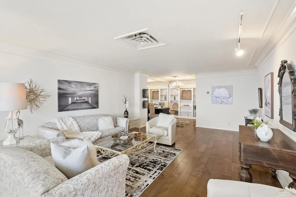 939 Coast Boulevard Unit 4c