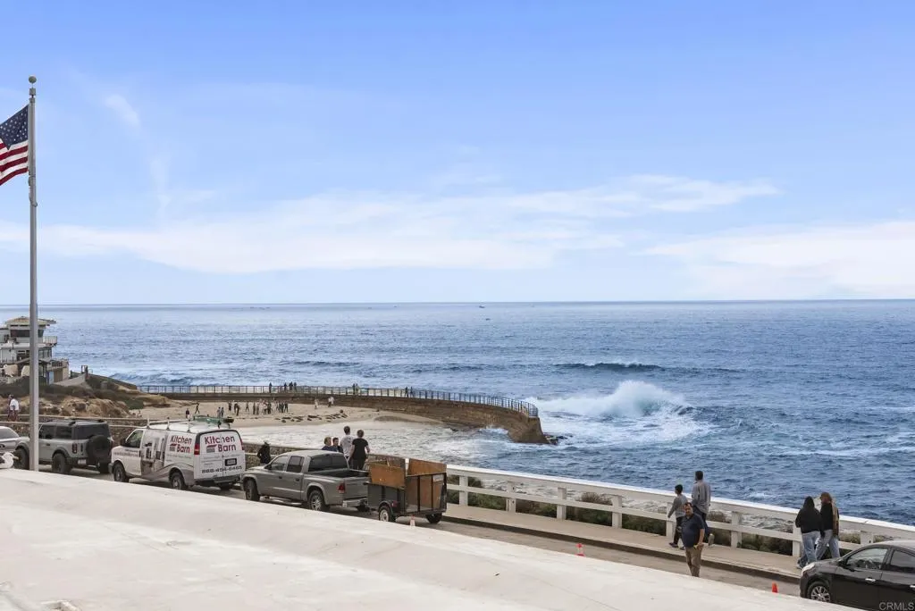 939 Coast Boulevard Unit 4c