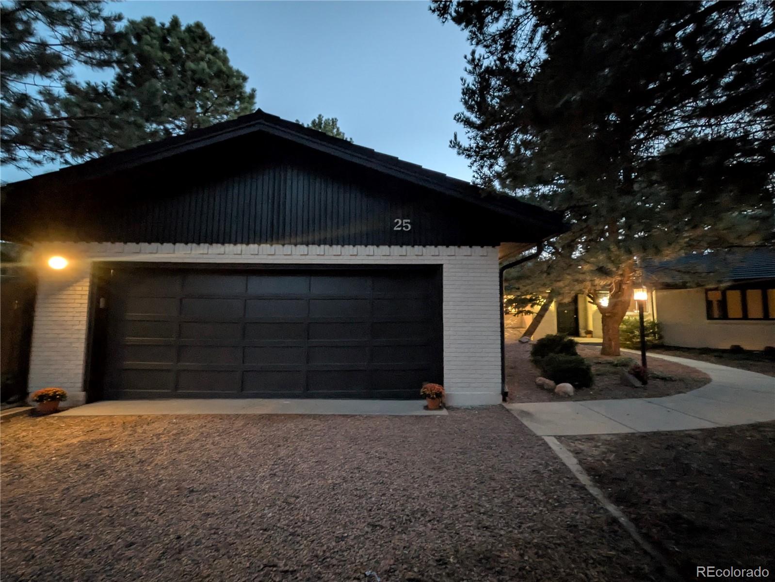 25 E Cheyenne Mountain Boulevard