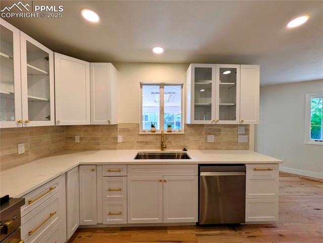 25 E Cheyenne Mountain Boulevard