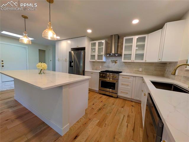 25 E Cheyenne Mountain Boulevard