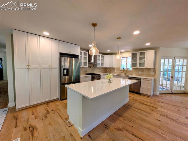 25 E Cheyenne Mountain Boulevard