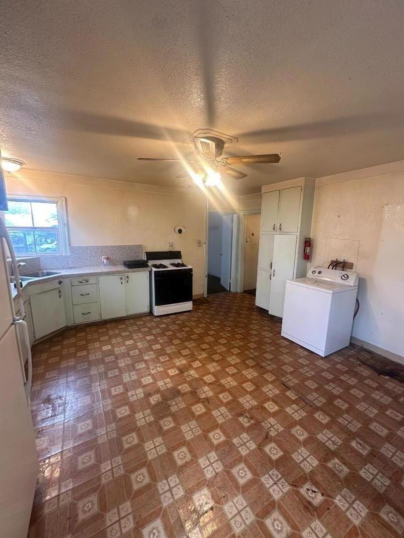 366 Cureton Place