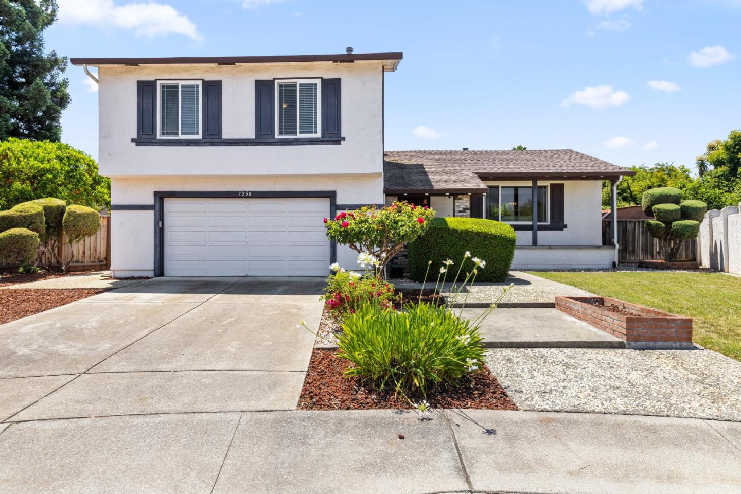 7250 Trenton PL