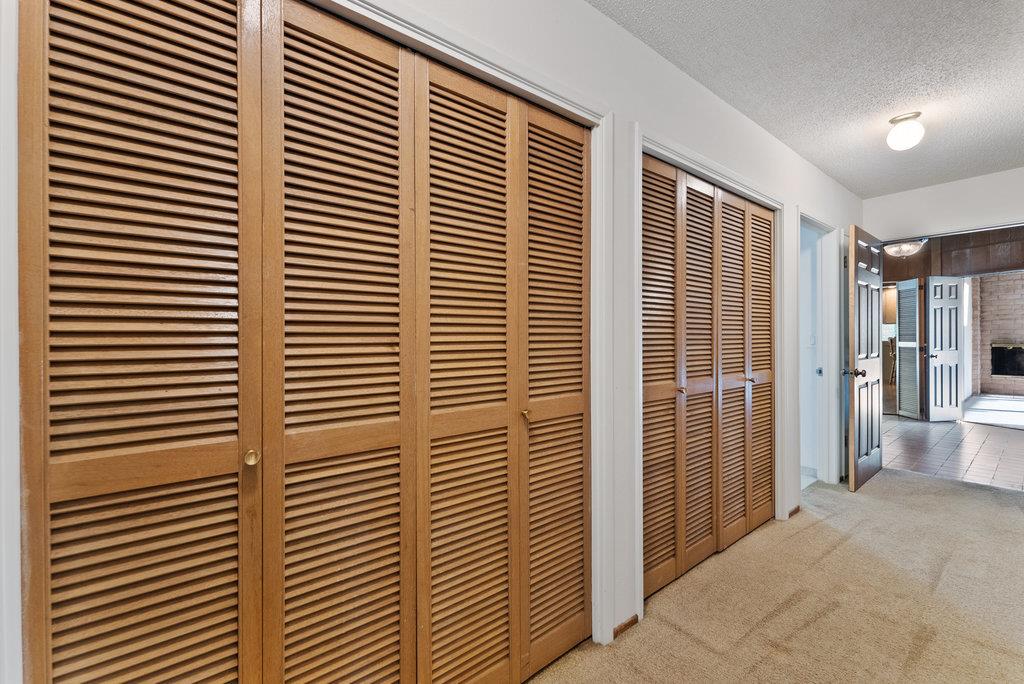124 Treetop DR