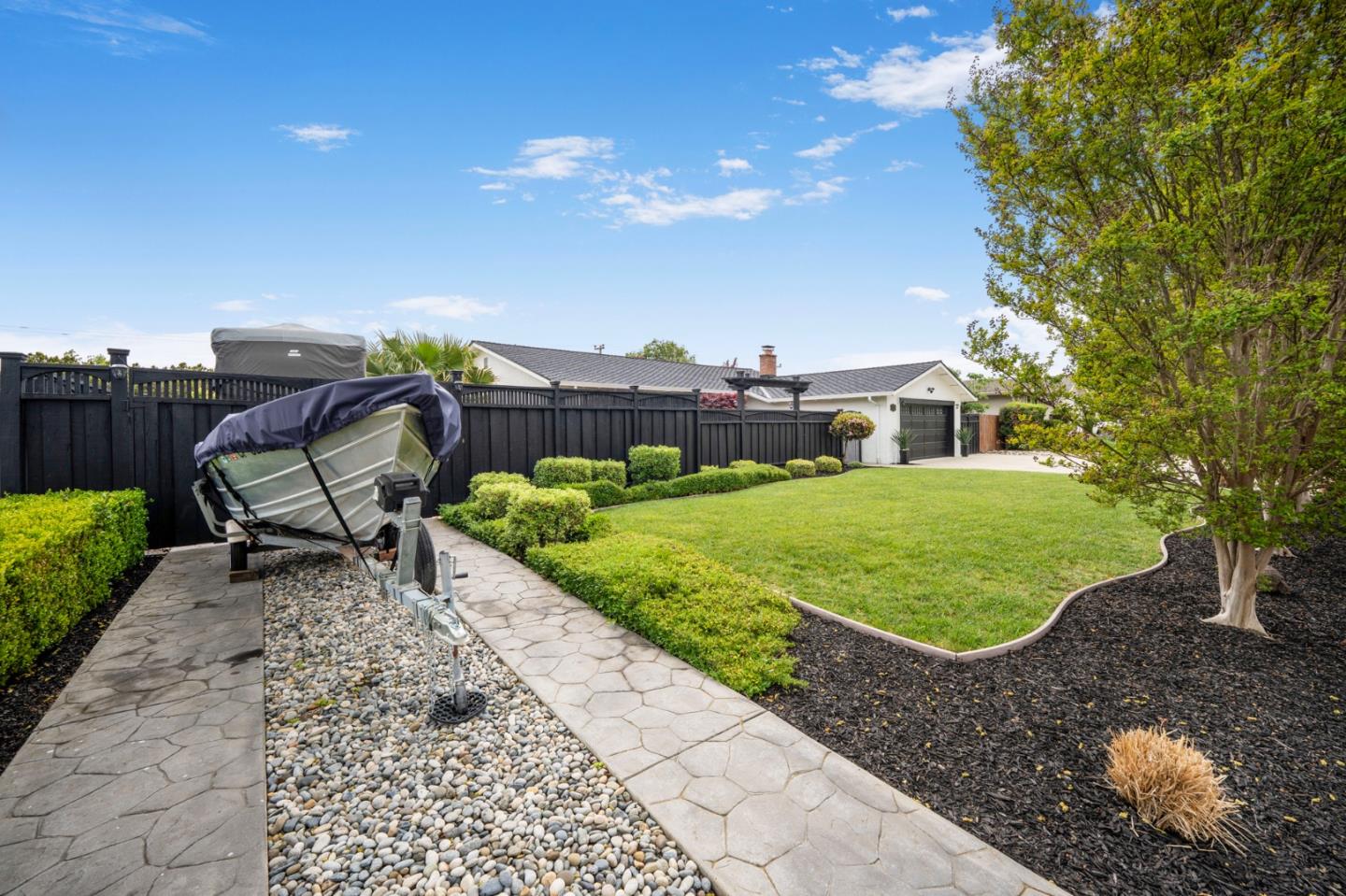 740 Encino DR