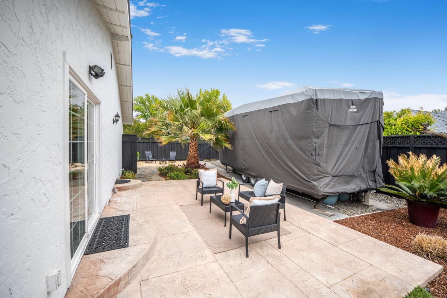 740 Encino DR