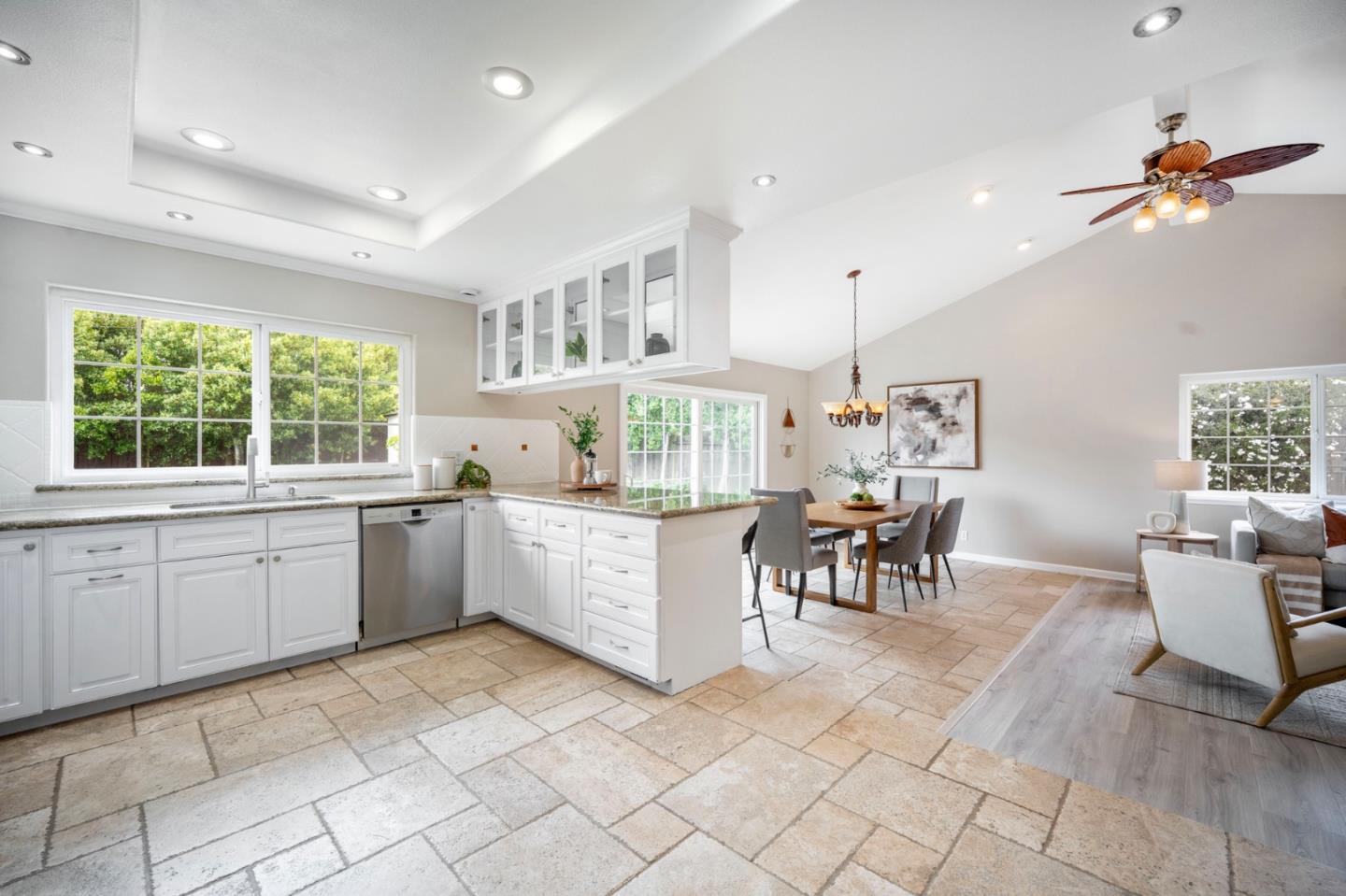 740 Encino DR