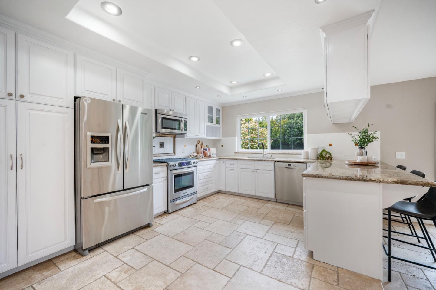740 Encino DR