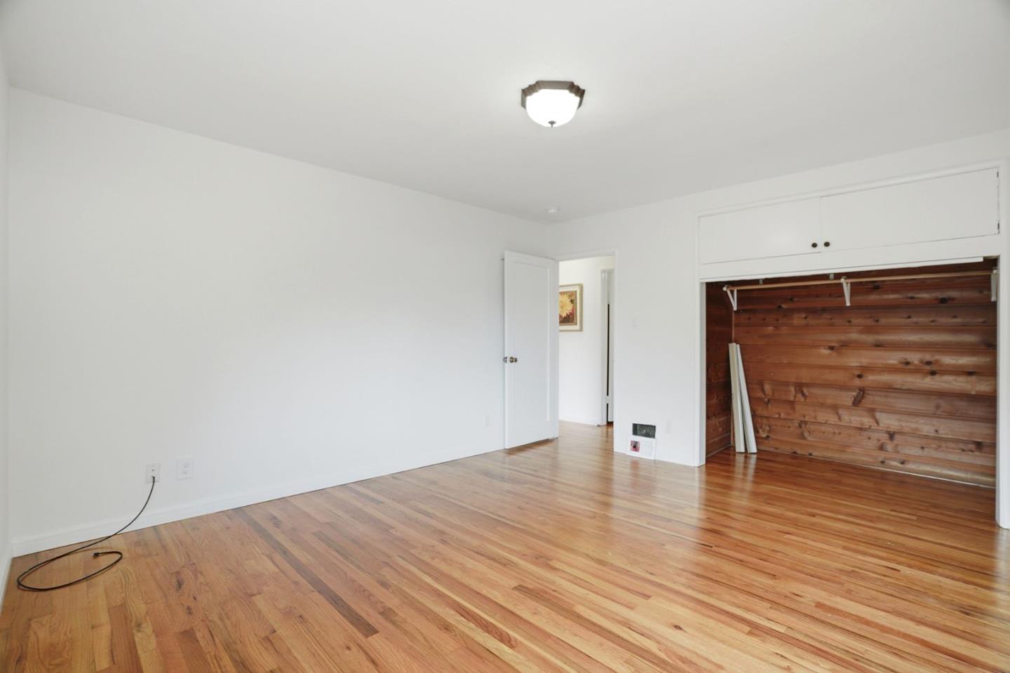 1895 Walnut Grove AVE