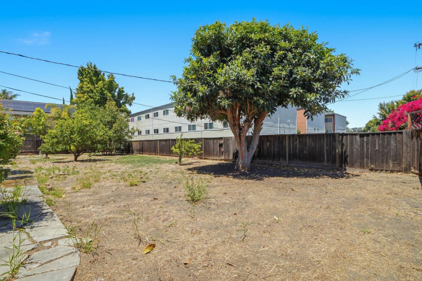 1895 Walnut Grove AVE