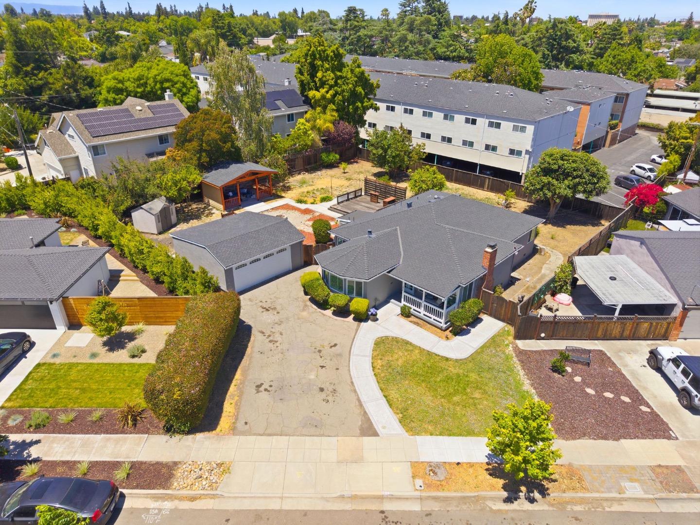 1895 Walnut Grove AVE