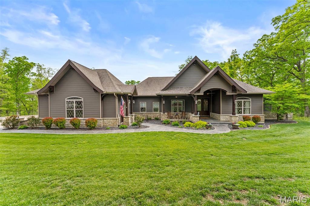 24 Kniess Court