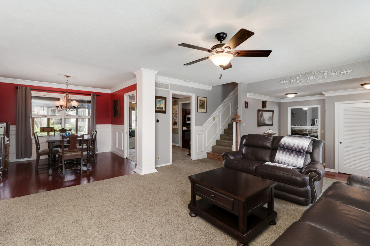 1302 E Vernon Avenue
