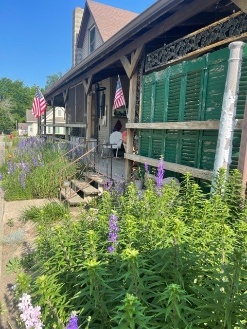 502 N Mulberry Street