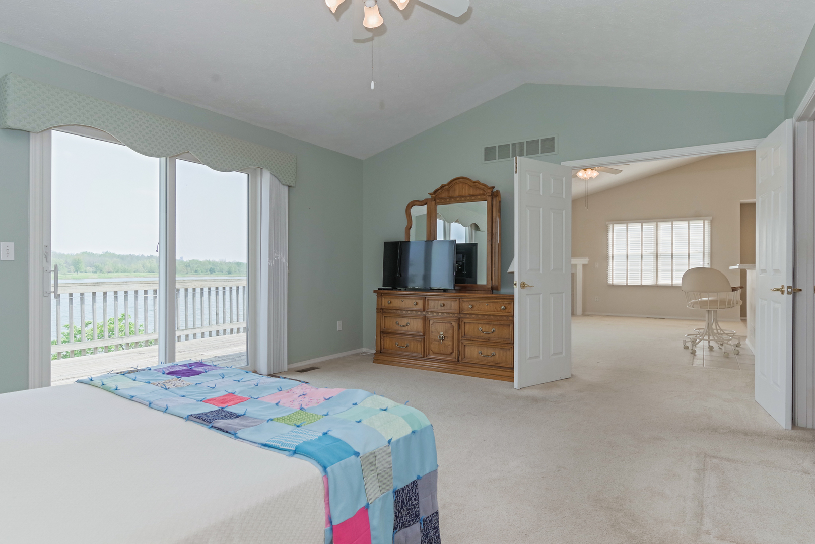 23 Lake Ridge Court