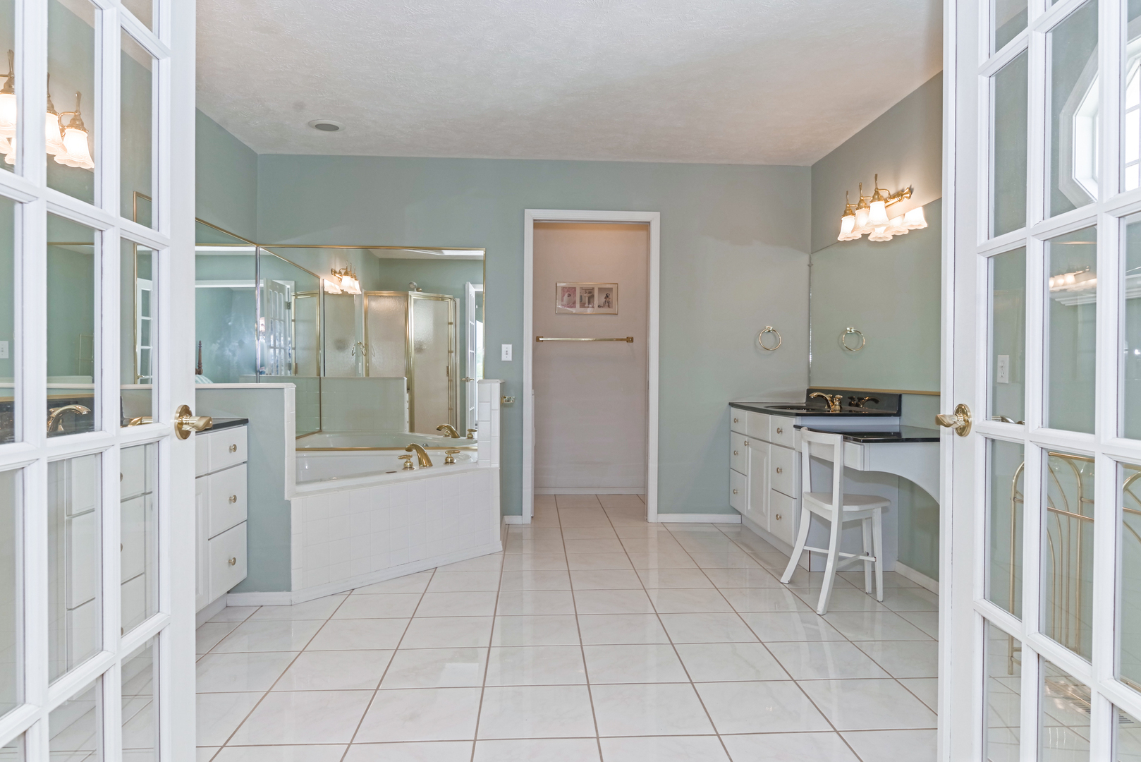 23 Lake Ridge Court