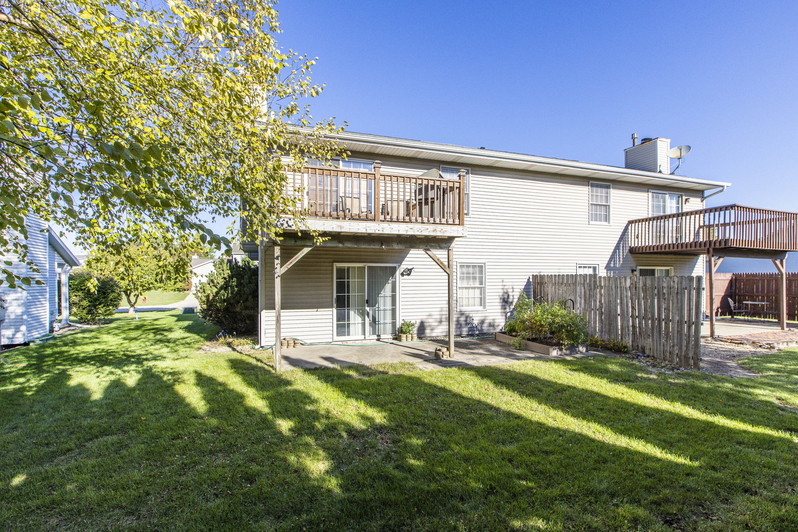 1618 1/2 BEECH Street Unit: 0