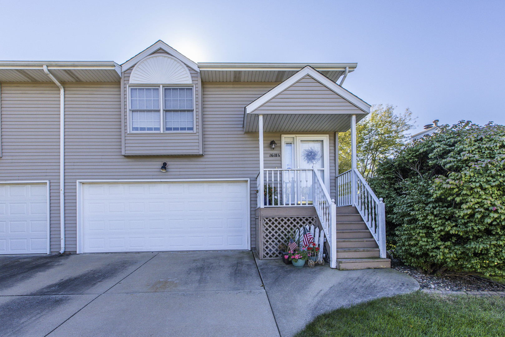 1618 1/2 BEECH Street Unit: 0