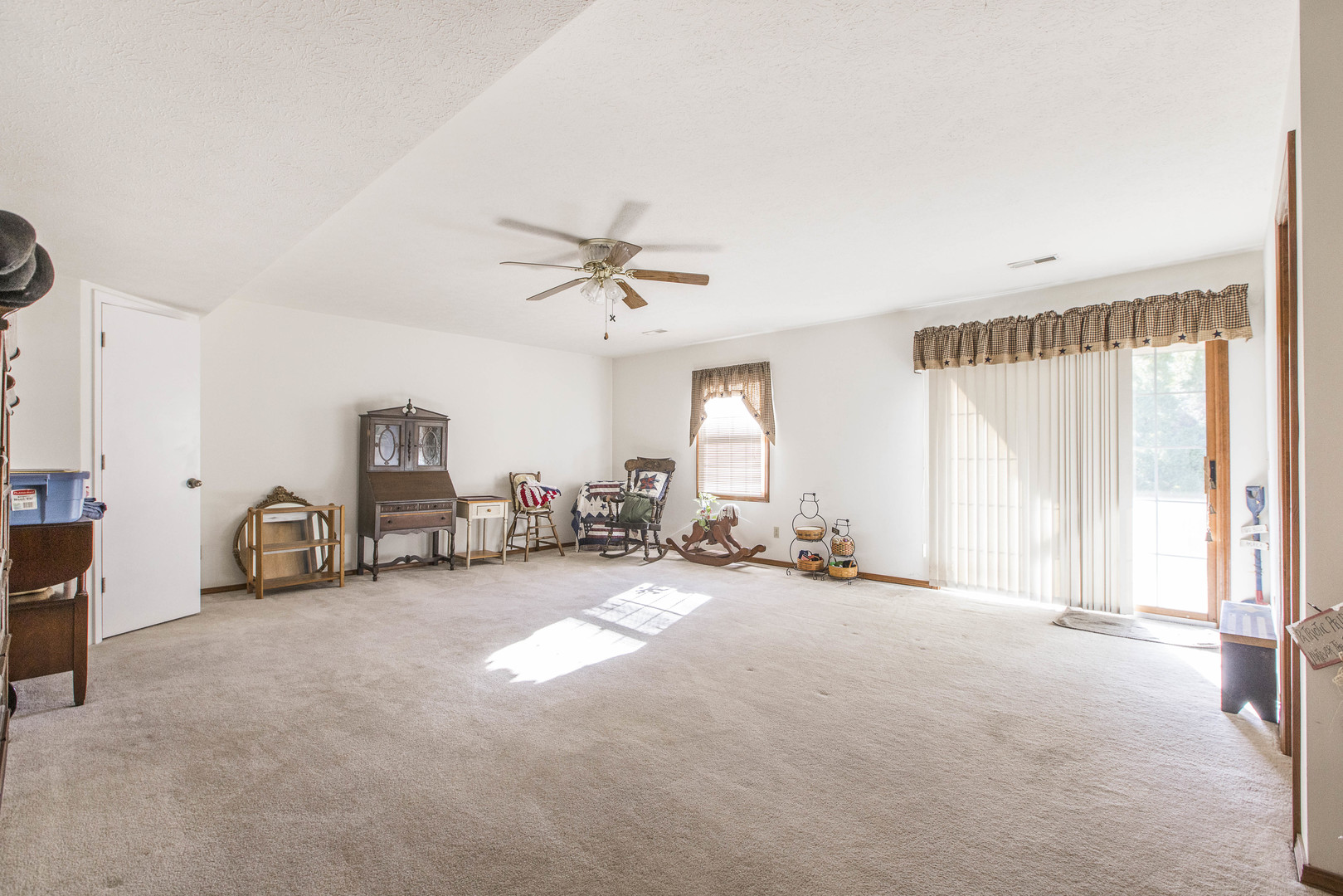 1618 1/2 BEECH Street Unit: 0