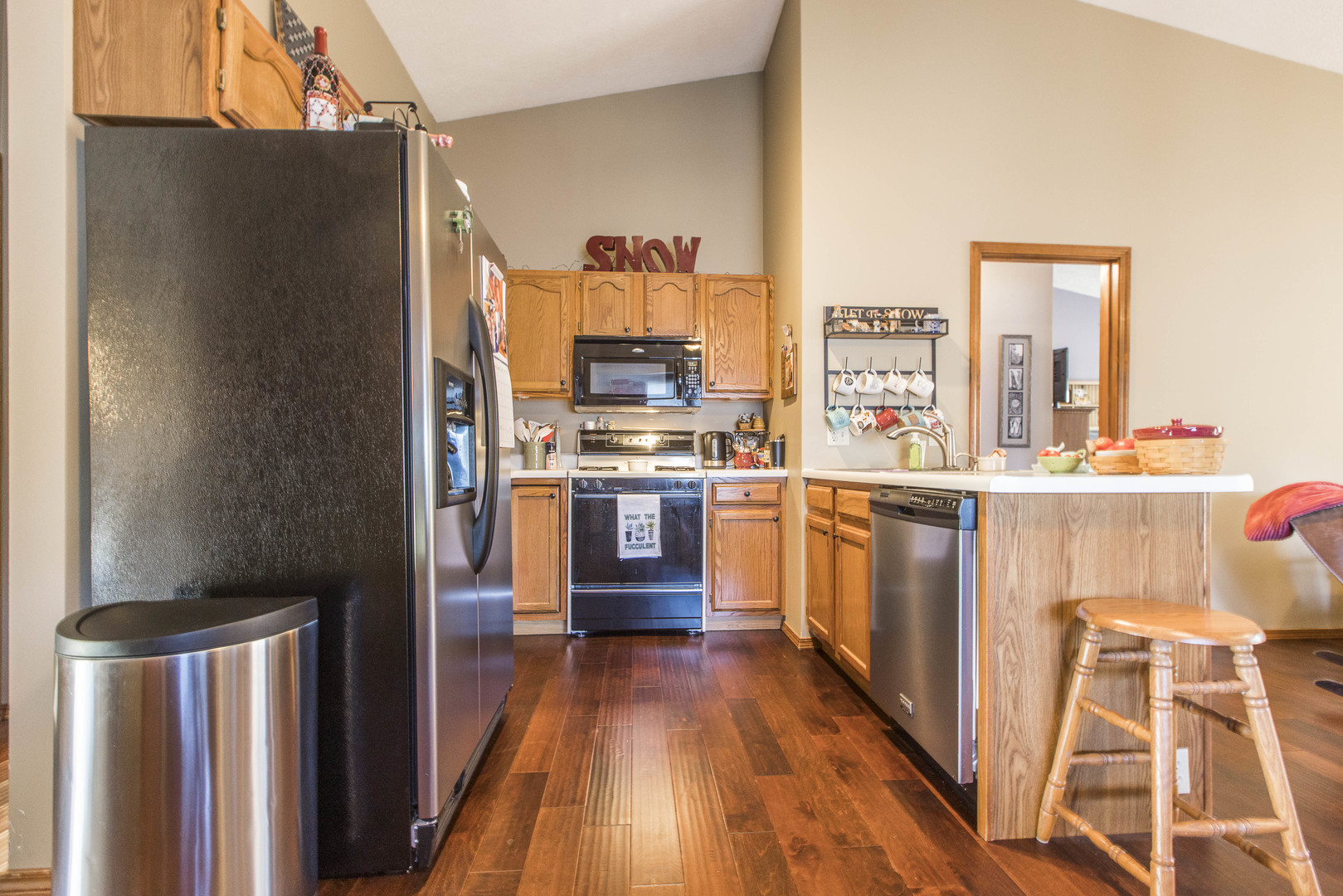 1618 1/2 BEECH Street Unit: 0