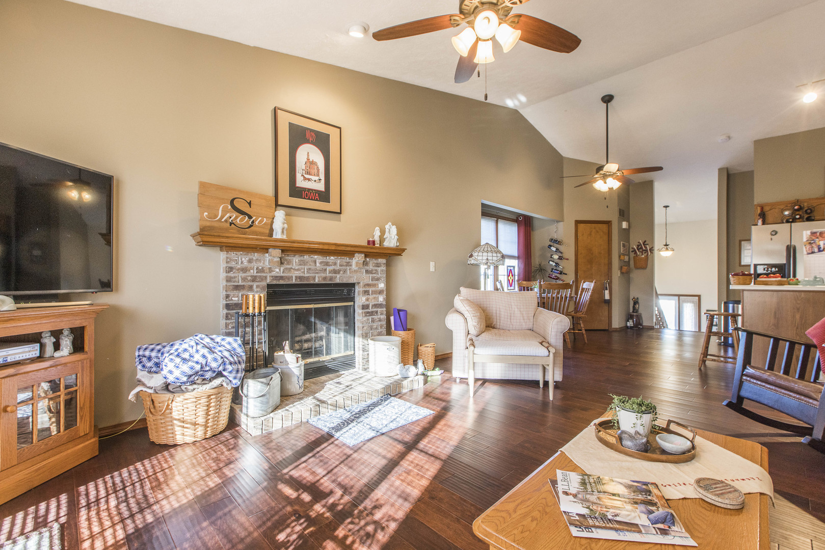 1618 1/2 BEECH Street Unit: 0
