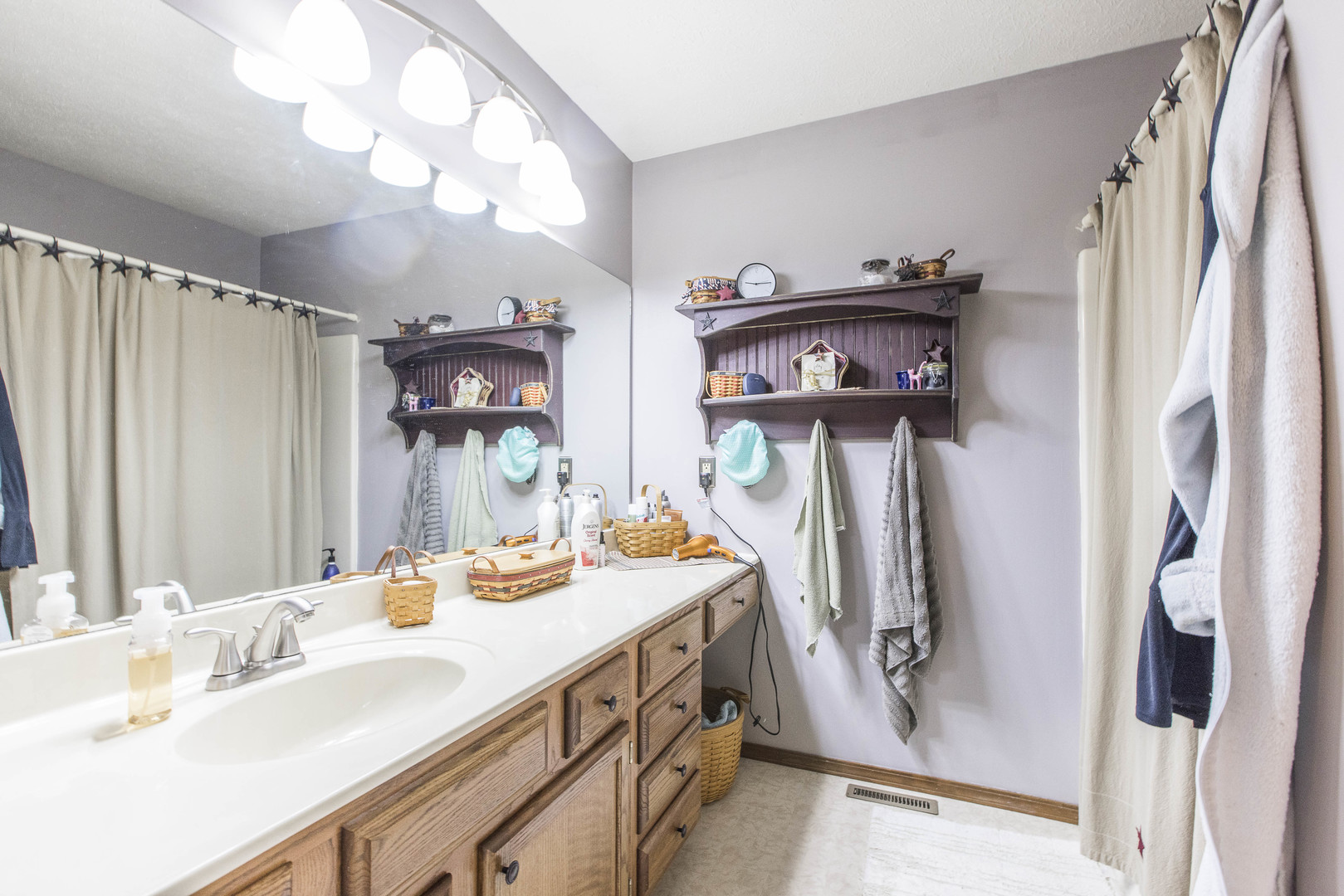 1618 1/2 BEECH Street Unit: 0