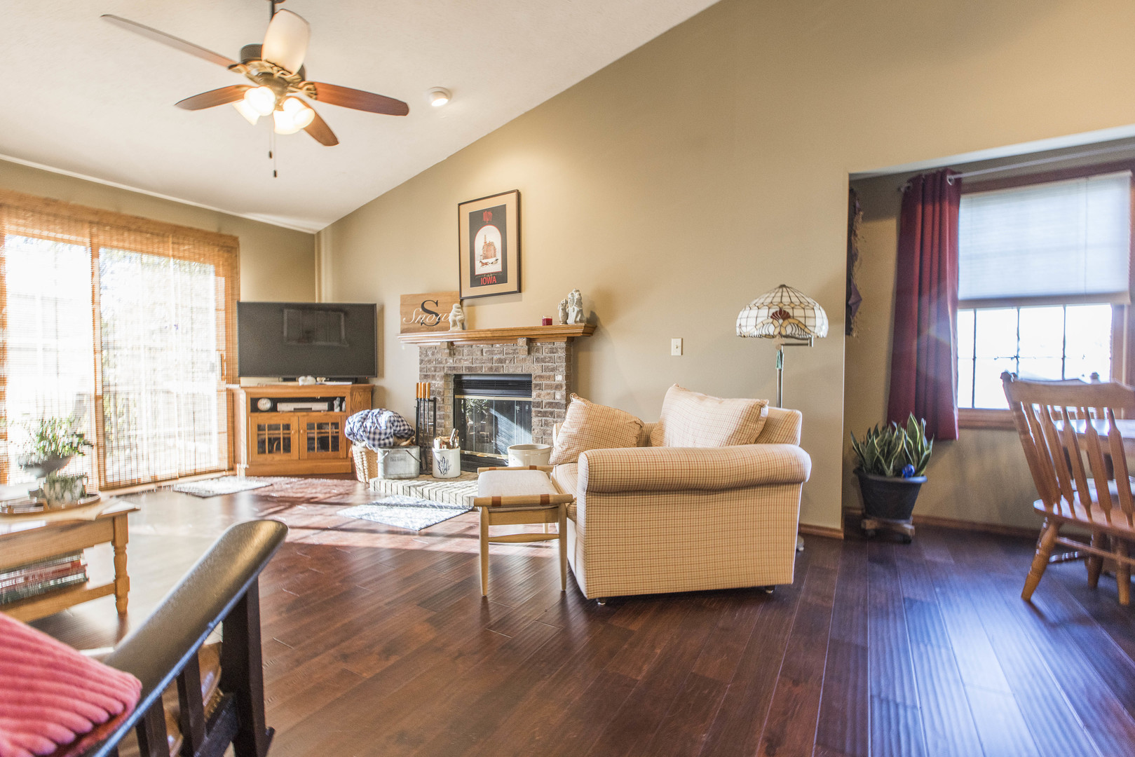 1618 1/2 BEECH Street Unit: 0
