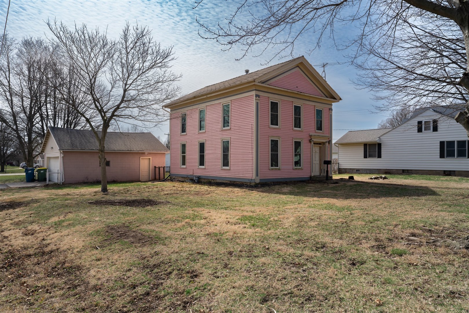 302 W South Street