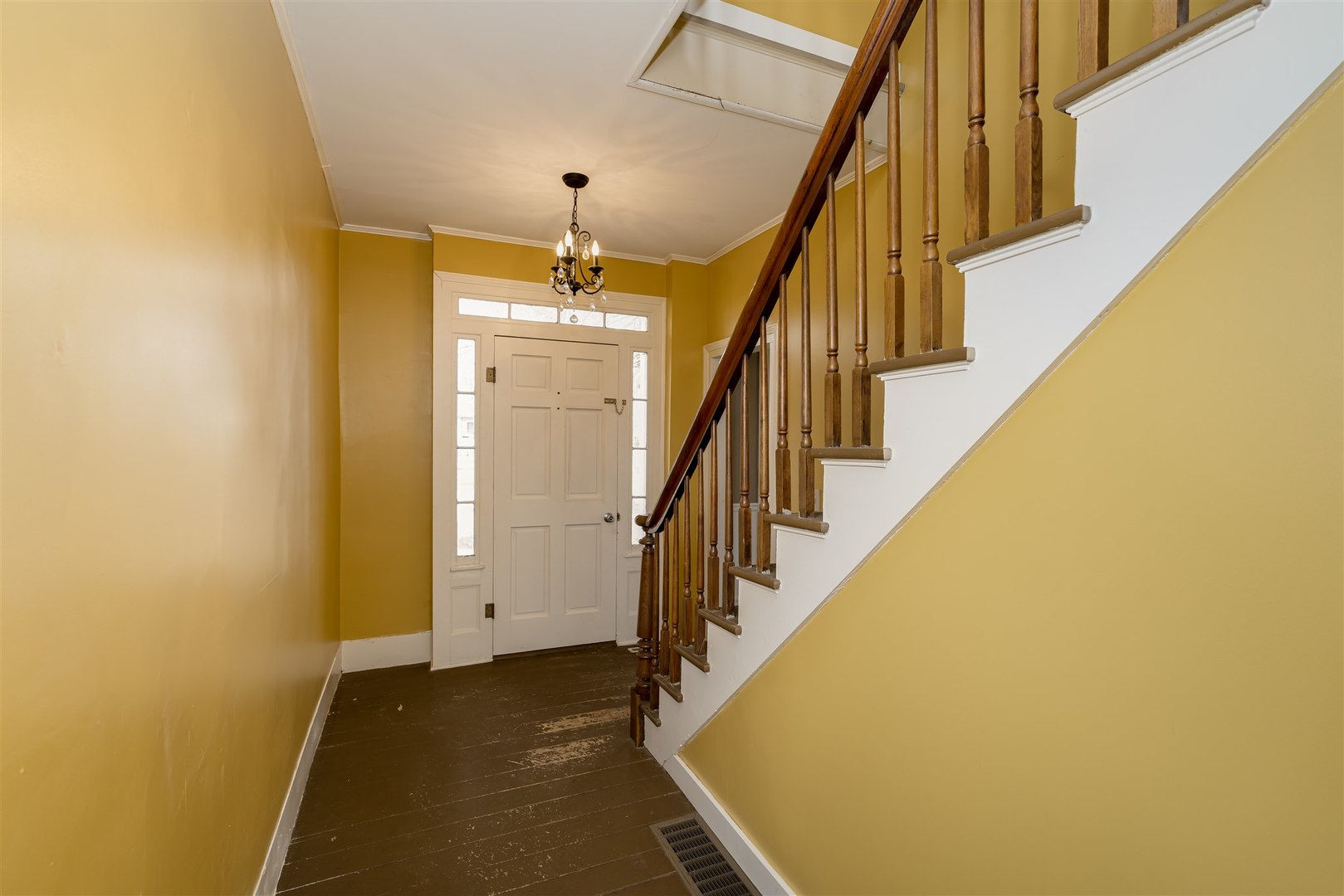 302 W South Street