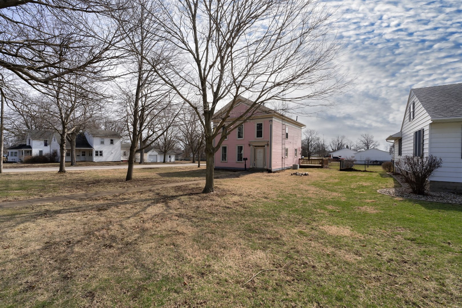 302 W South Street