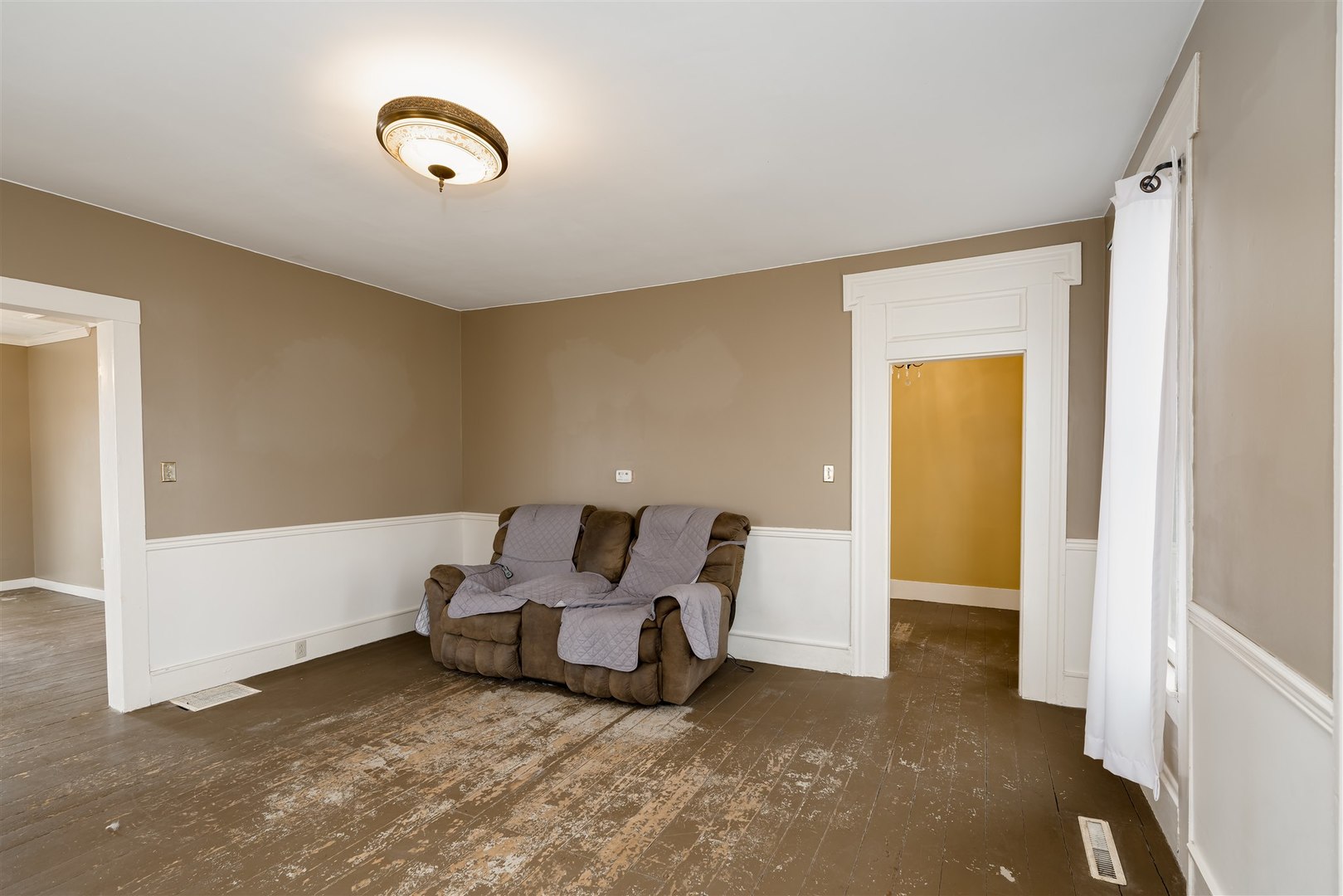 302 W South Street