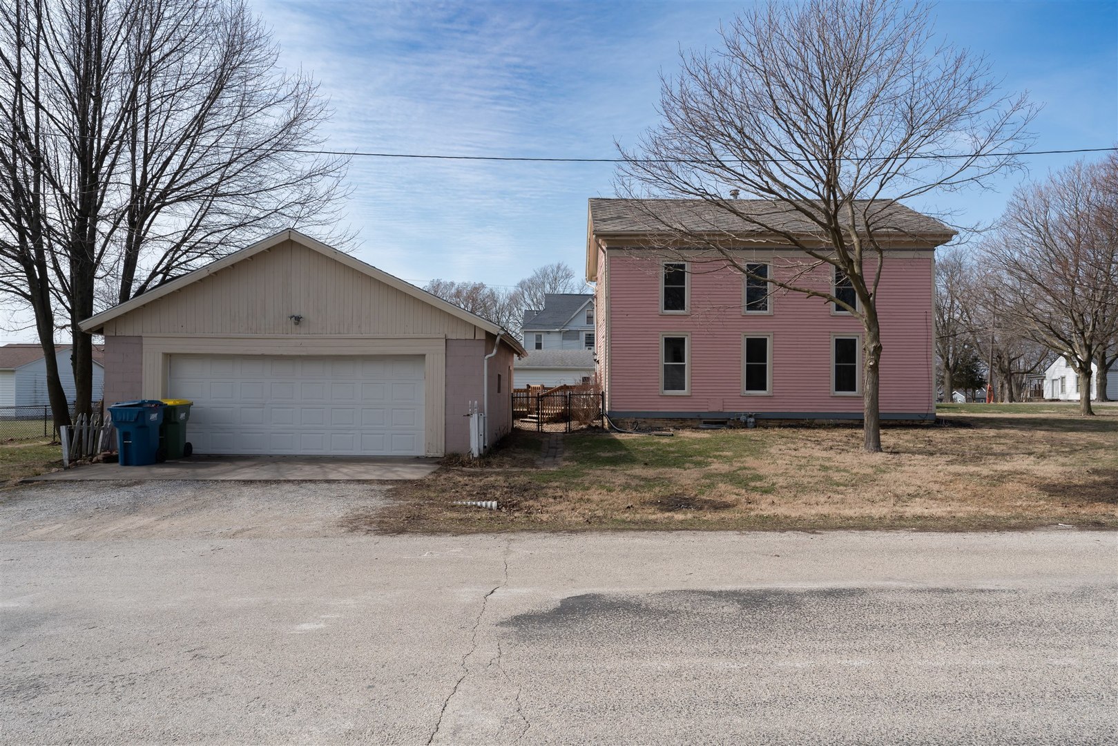 302 W South Street