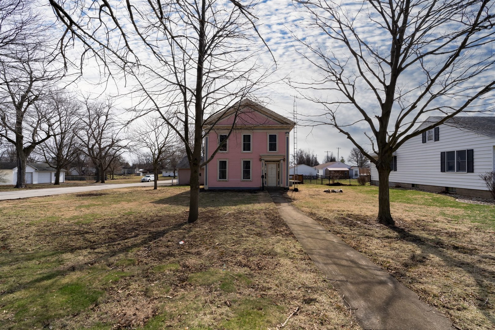 302 W South Street