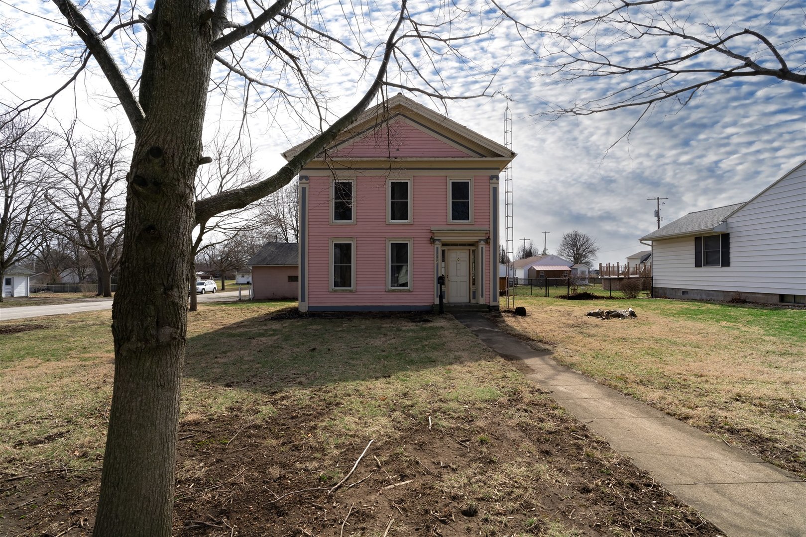 302 W South Street